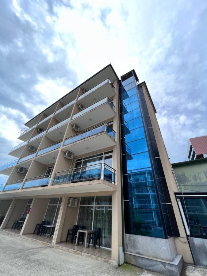 Sunshine Hotel Kvariati Luaran gambar