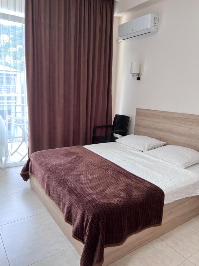 Sunshine Hotel Kvariati Luaran gambar