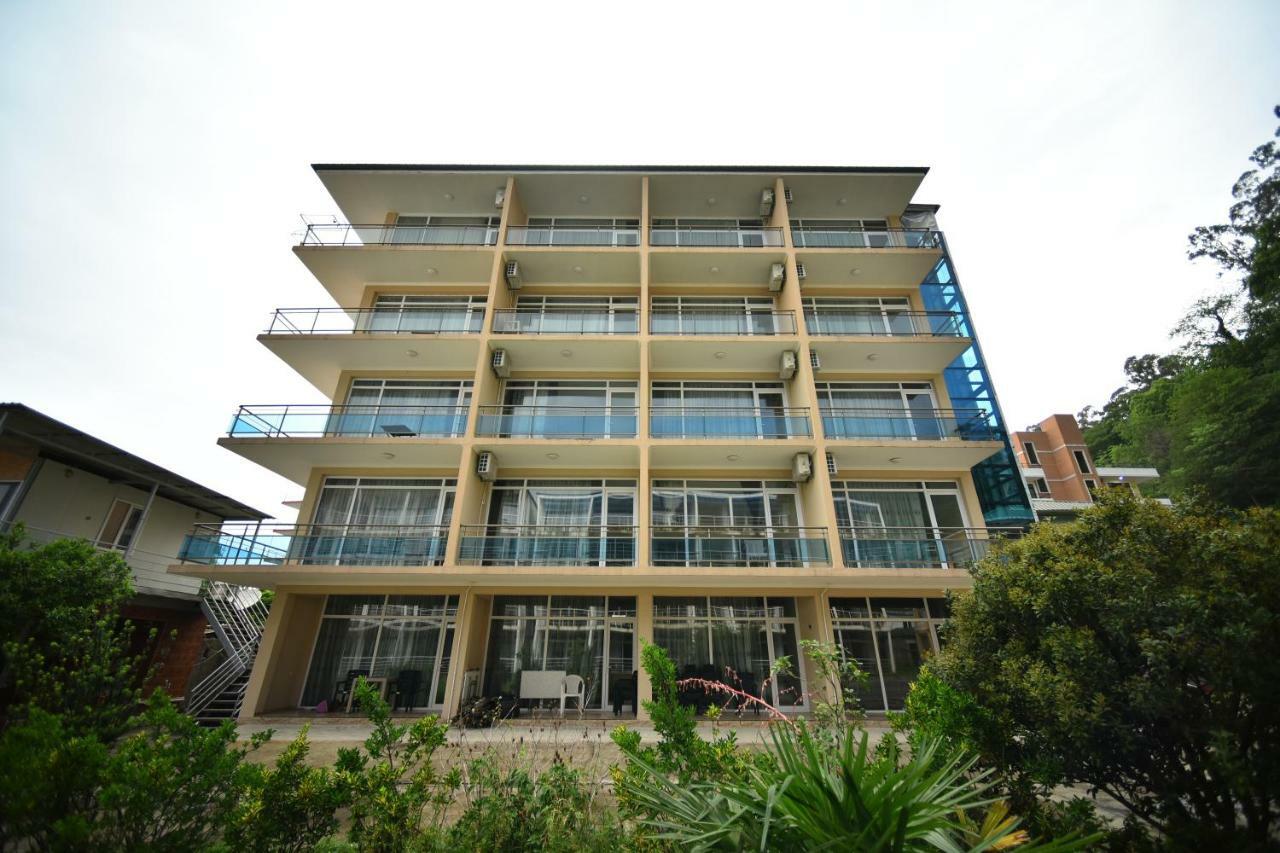 Sunshine Hotel Kvariati Luaran gambar